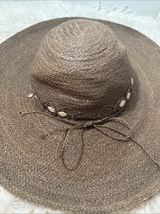 Helen Kaminski  Wide-Brim Straw Sun Hat 100 percent Raffia with Shell Accent main image 2